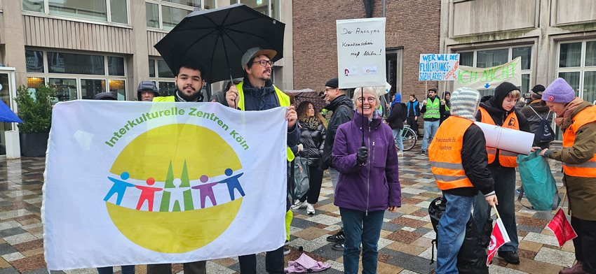 Demo zum gegen die Kürzungen im Sozialetat-1
