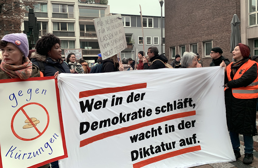Demo zum gegen die Kürzungen im Sozialetat-4