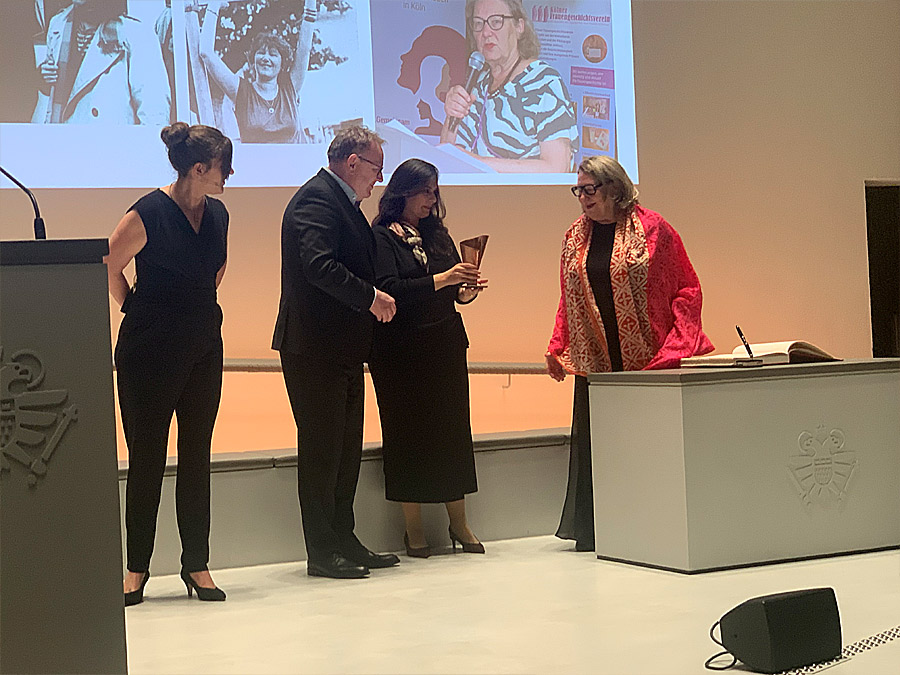 Verleihung Else-Falk-Preis: Julia Pedersen, OB Burmester, Derya Karadag, Irene Franken